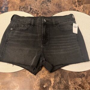 Women’s Mid rise boyfriend shorts 🖤 size 2
